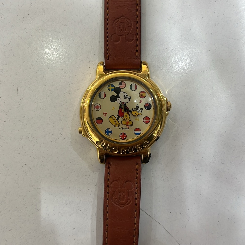 LORUS Seiko Mickey DISNEY Melody Flags Watch